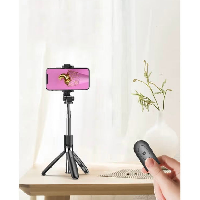 XO Selfie Stick With Remote Control