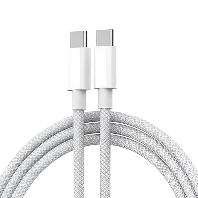 iPhone 35W USB-C Power Adapter &
USB-C to Lightning Cable